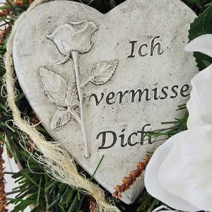 CASA - POADOR GRABSCHMUCK Herzform Christrosen Weiß Gedenkplatte Rose