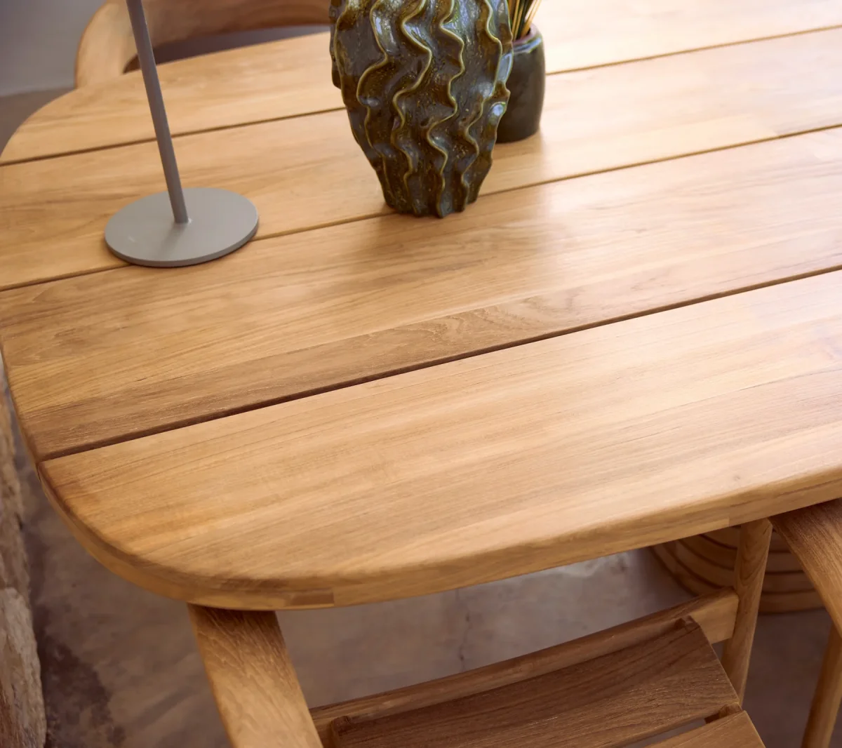 Mellow Esstisch, oval – medium – Bild 8
