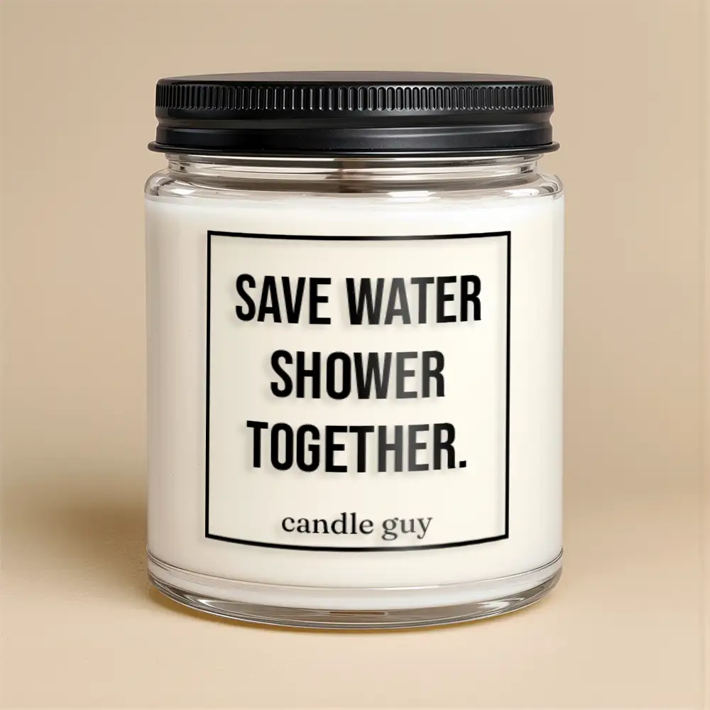 Kerze mit Spruch | Save water shower together. | Farbe Weiß – Bild 2
